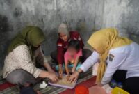 Foto: Pendamping Anak Korban Peristiwa Banyumudal oleh Unit IV PPA Satreskrim Polres Kebumen bekerja sama dengan UPTD PPA serta pendamping psikologi